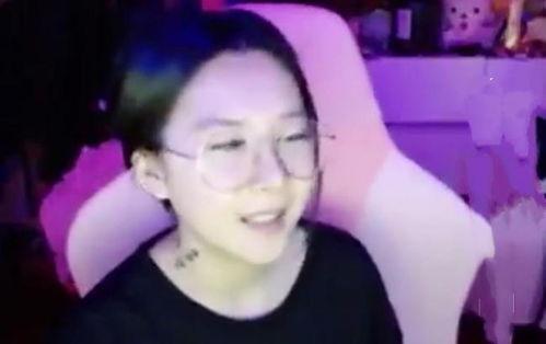 娱乐圈爆料iu,IU神秘恋情曝光,真相究竟如何? 第3张 娱乐圈爆料iu,IU神秘恋情曝光,真相究竟如何? 第3张